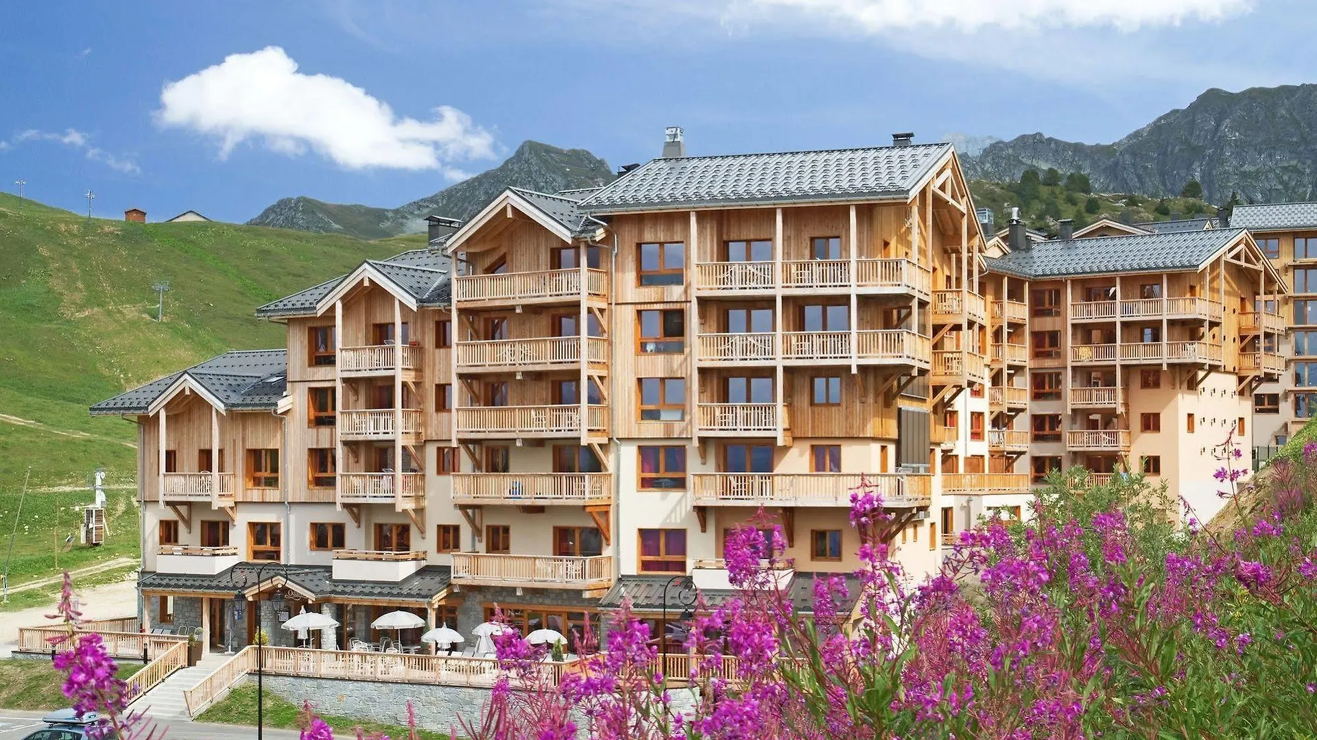 Residence Prestige Odalys Front De Neige La Plagne 4*,  France