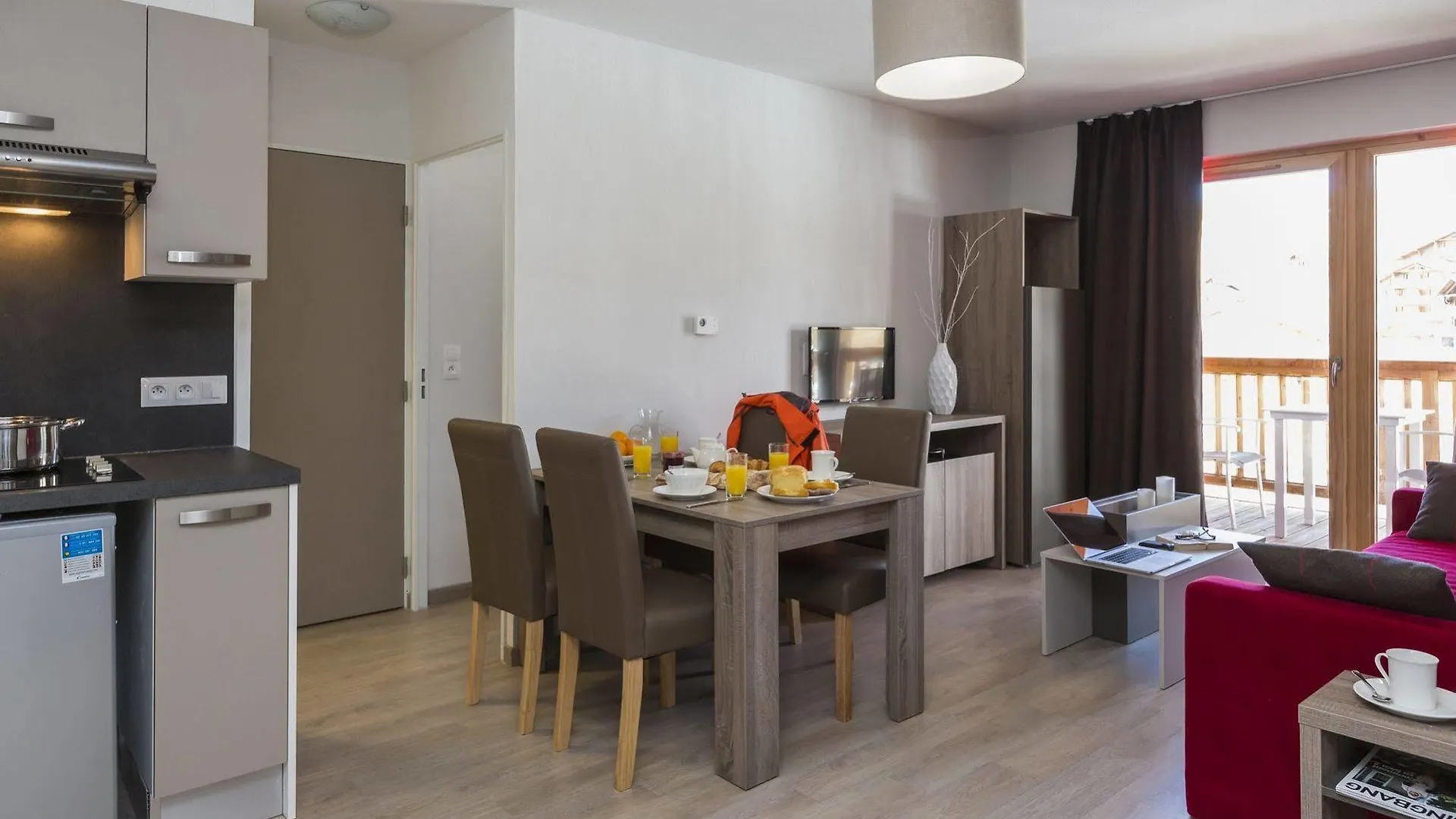 Residence Prestige Odalys Front De Neige La Plagne 4*,
